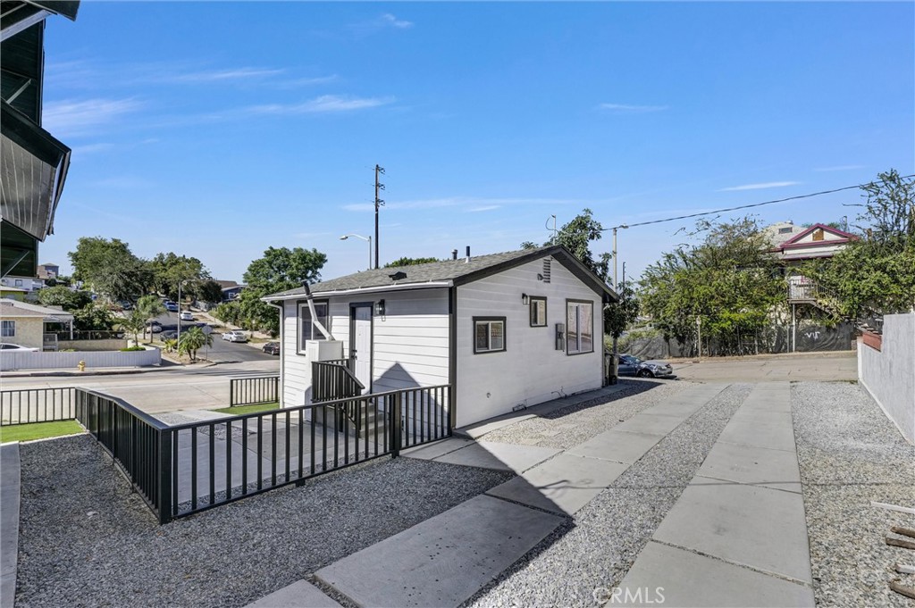 304 S Lorena Property Photo 26