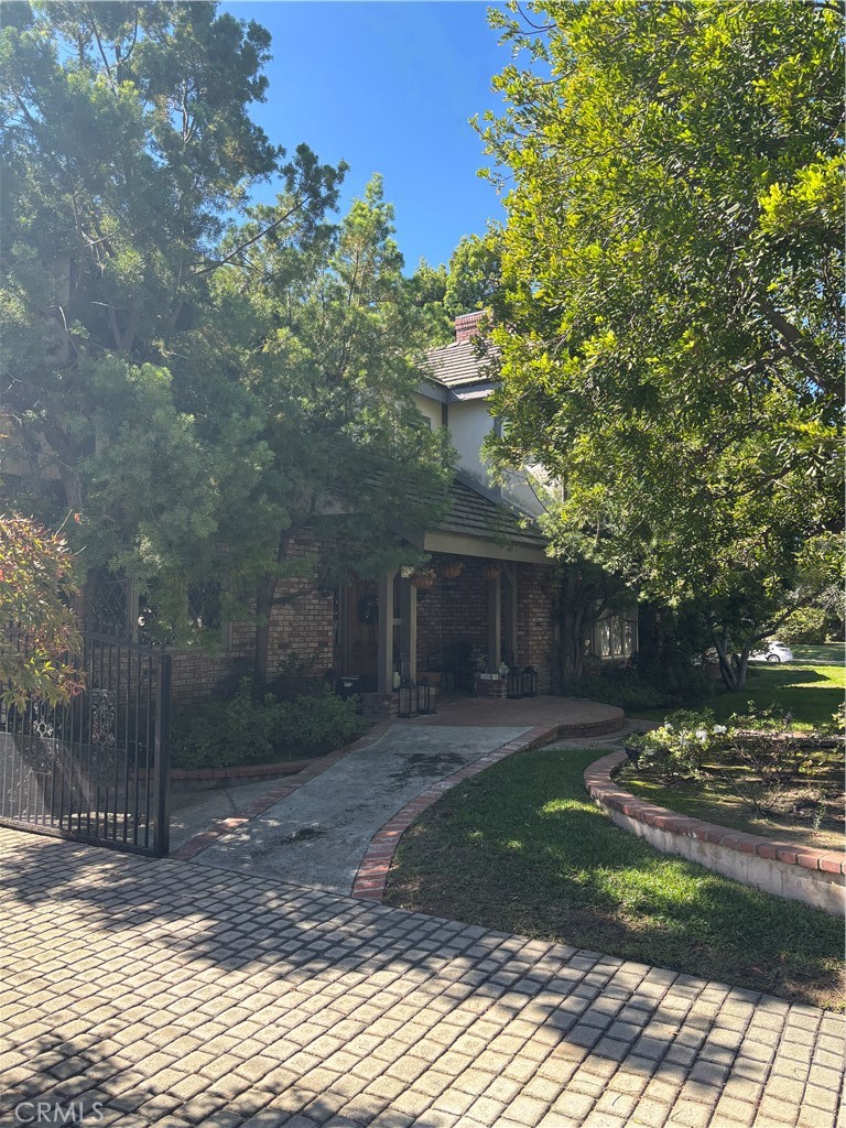 1920 Lorain Property Photo 1