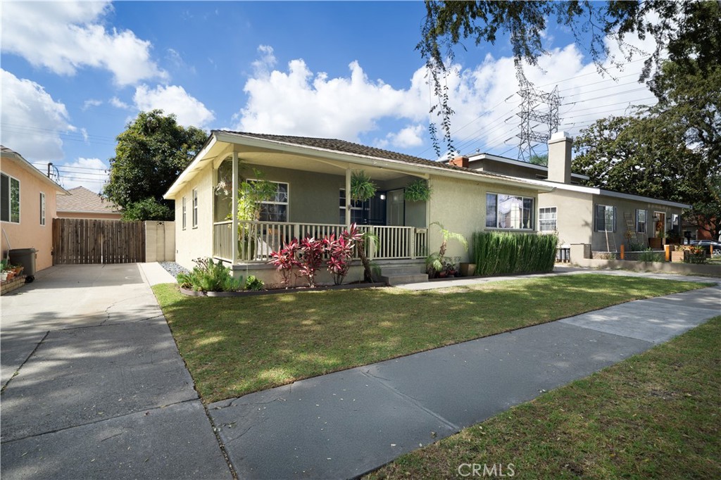 6157 Pimenta Property Photo 1