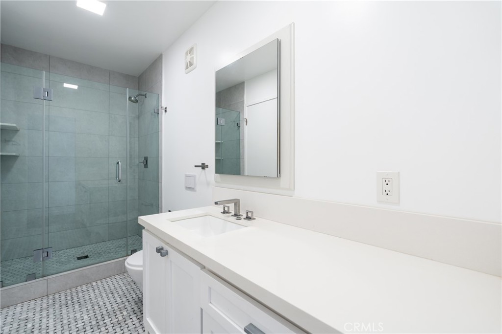 531 Esplanade 713 Property Photo 7