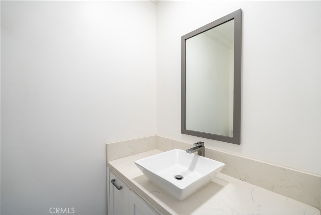531 Esplanade 713 Property Photo 8