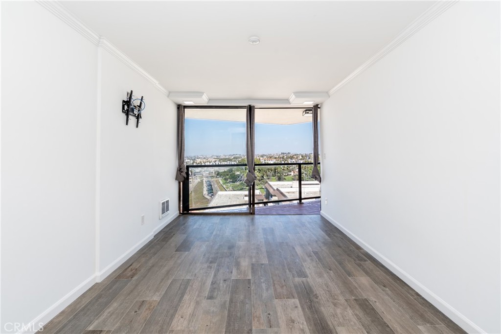 531 Esplanade 713 Property Photo 10