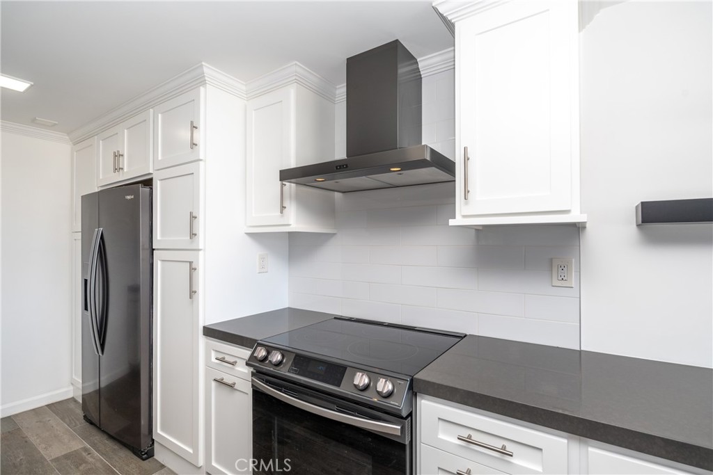 531 Esplanade 713 Property Photo 22