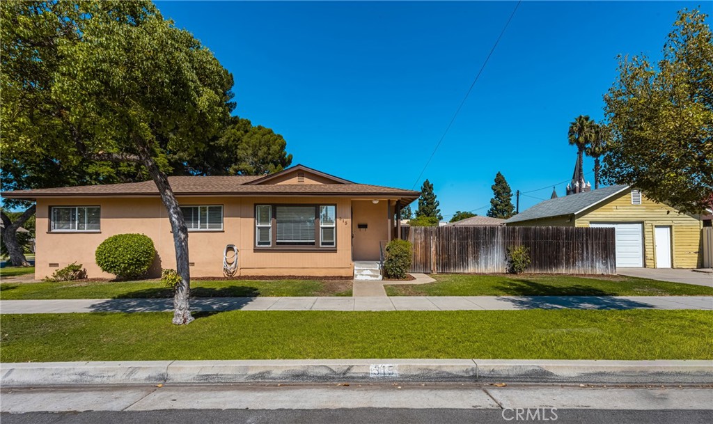 315 E Washington Property Photo 1