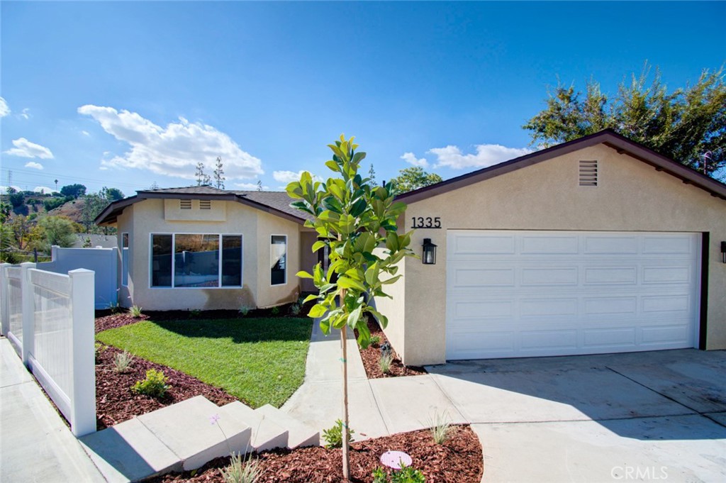 1335 Center Dr. Property Photo 3