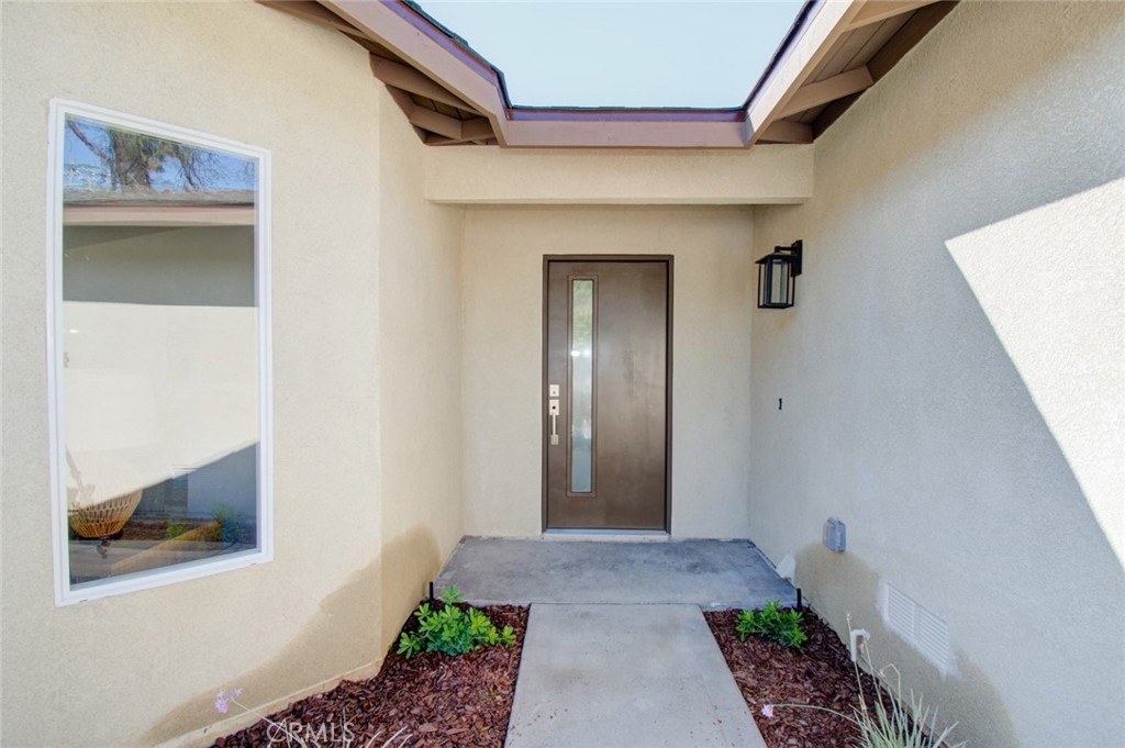 1335 Center Dr. Property Photo 7