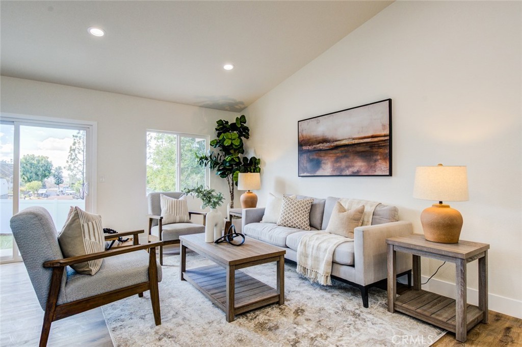 1335 Center Dr. Property Photo 16