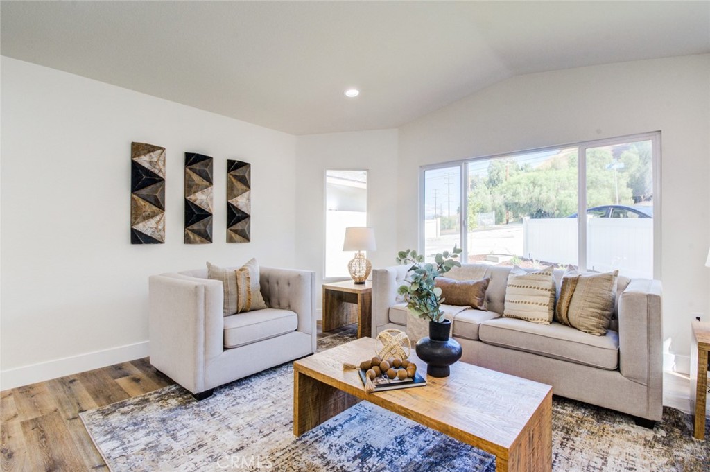 1335 Center Dr. Property Photo 17