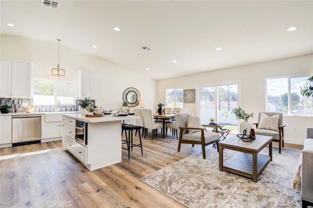 1335 Center Dr. Property Photo 20