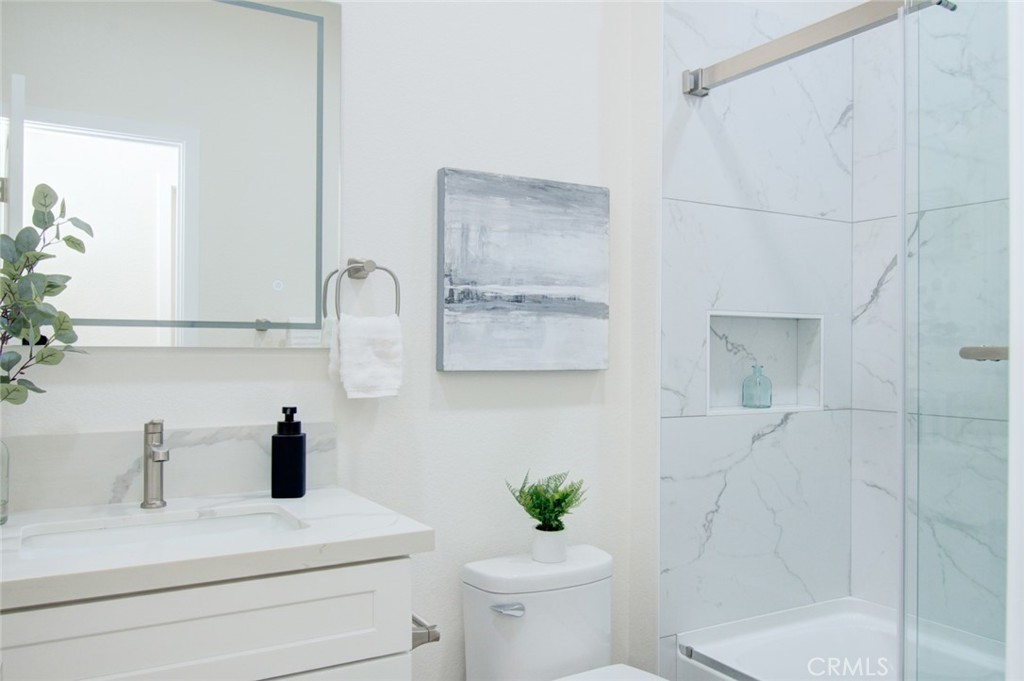 1335 Center Dr. Property Photo 34