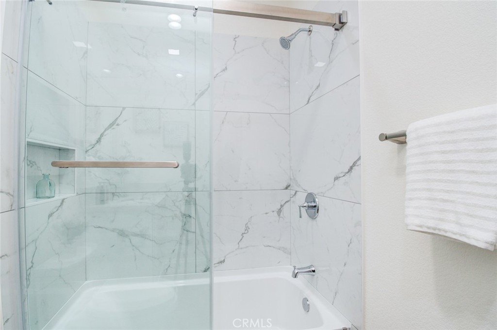 1335 Center Dr. Property Photo 38