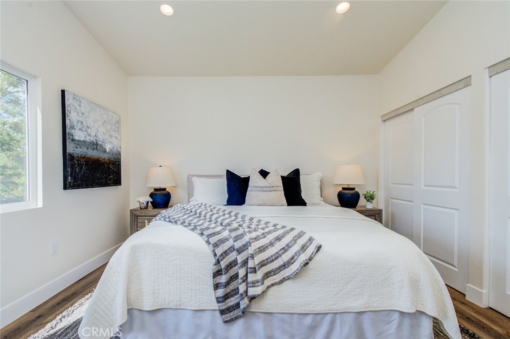 1335 Center Dr. Property Photo 41