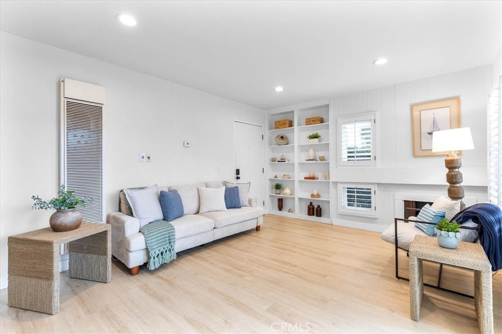 16933 Bluewater Property Photo 1