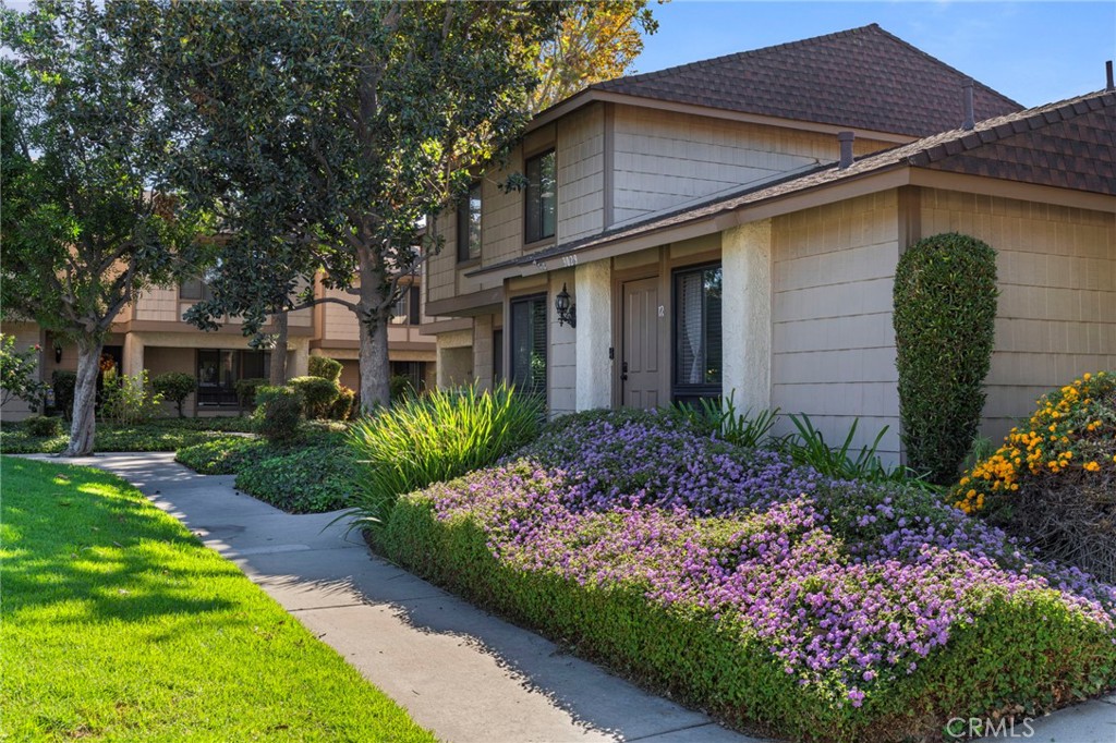 3029 N Cottonwood Street 12 Property Photo 2