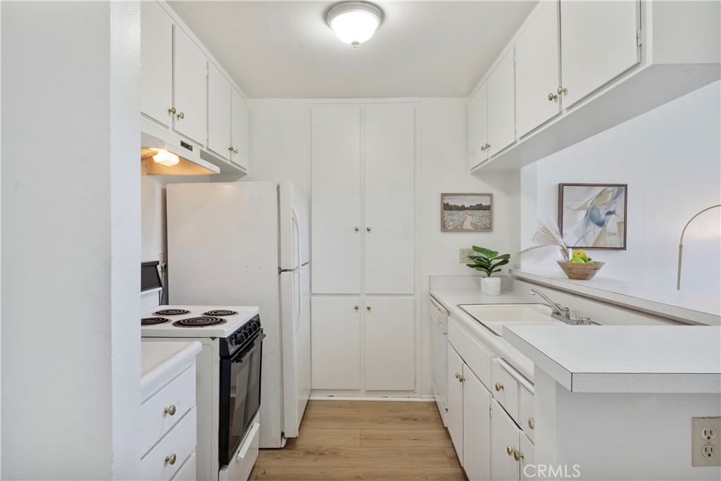 826 Coriander Drive D Property Photo 8