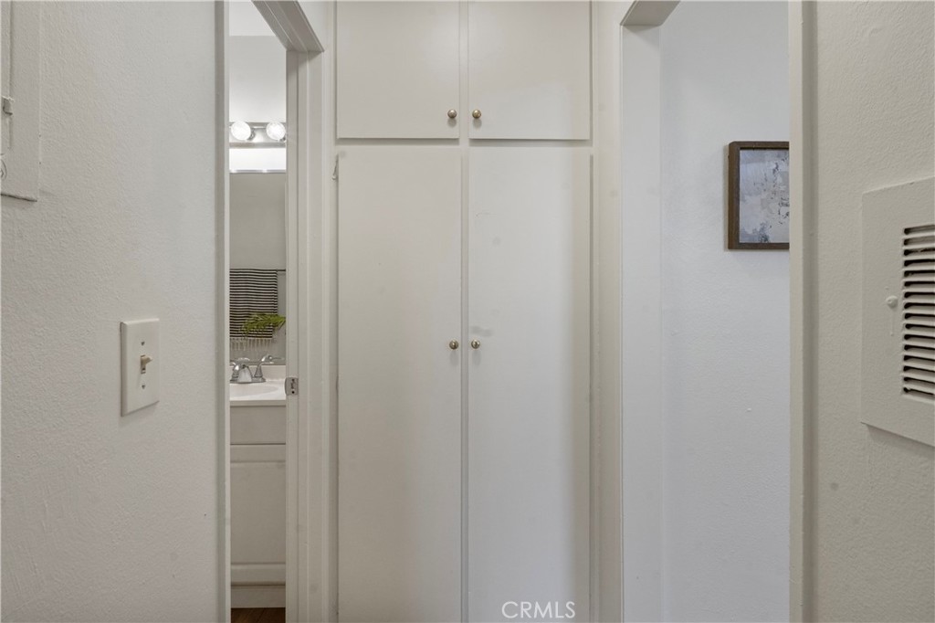 826 Coriander Drive D Property Photo 14
