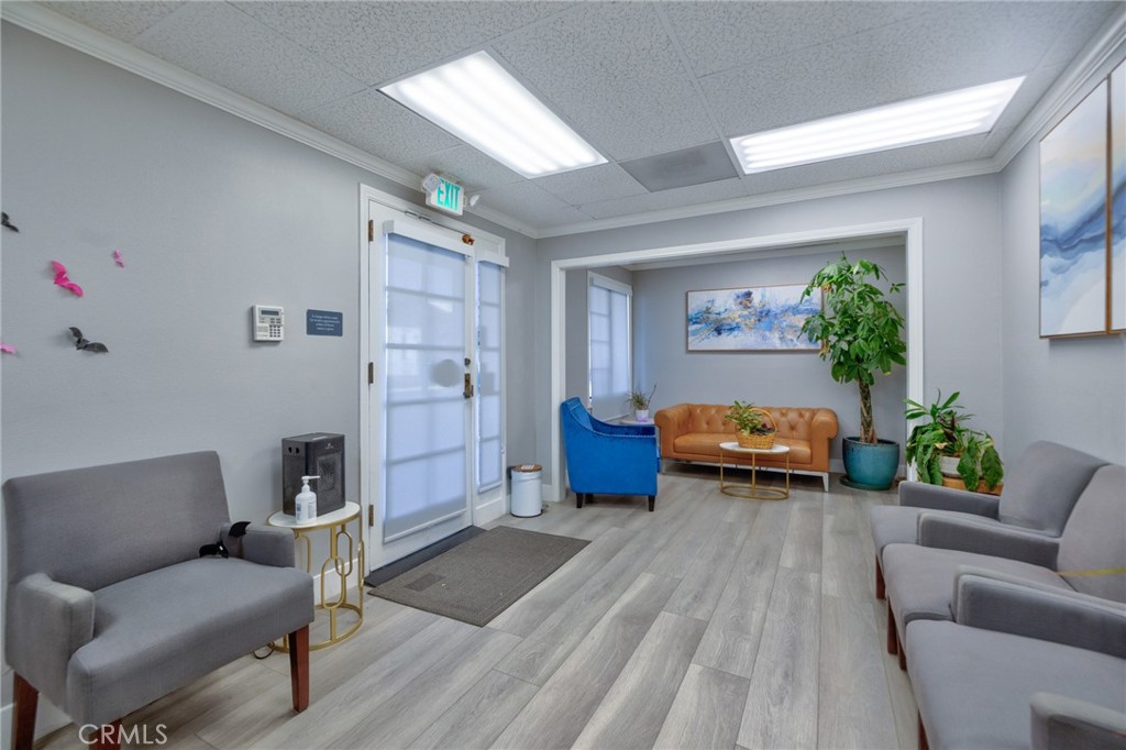 16336 Whittier Boulevard Property Photo 3