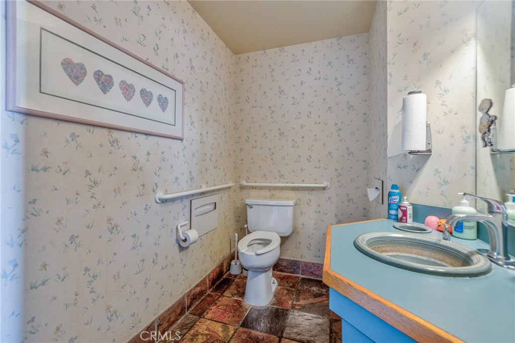 16336 Whittier Boulevard Property Photo 42