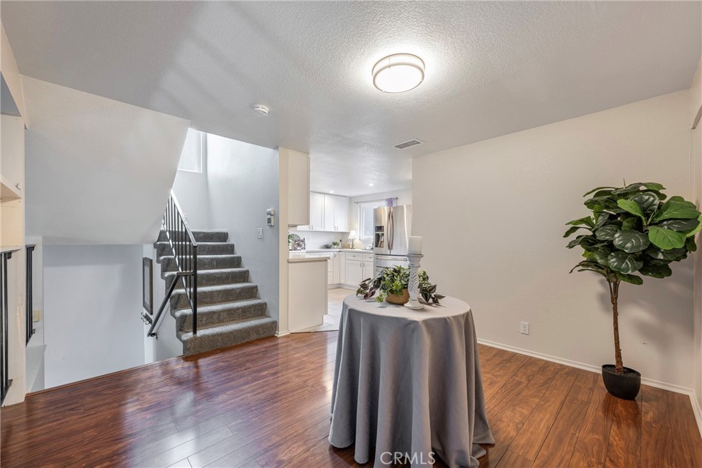 2100 West Palmyra Avenue 8 Property Photo 16