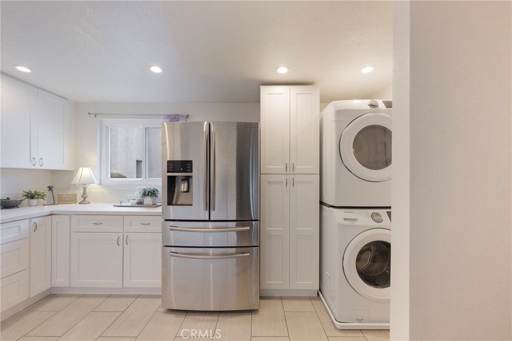 2100 West Palmyra Avenue 8 Property Photo 21