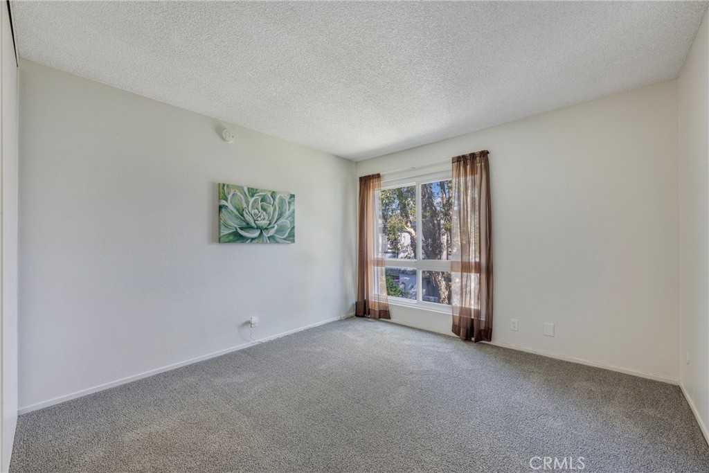 2100 West Palmyra Avenue 8 Property Photo 27