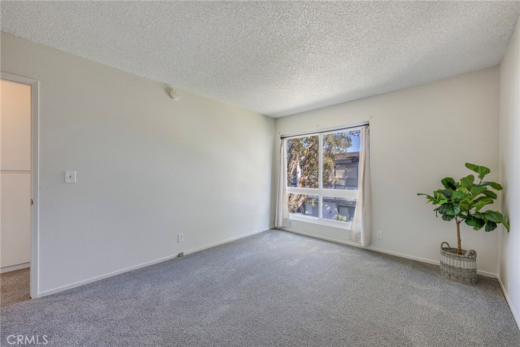 2100 West Palmyra Avenue 8 Property Photo 31