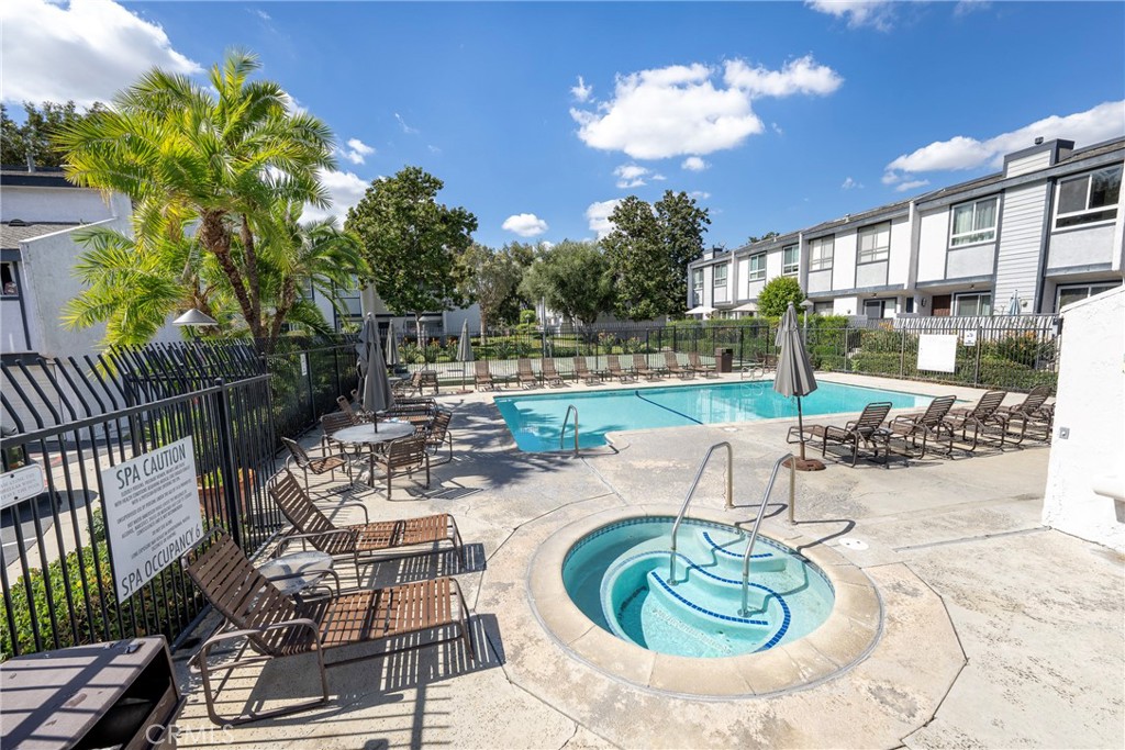 2100 West Palmyra Avenue 8 Property Photo 35