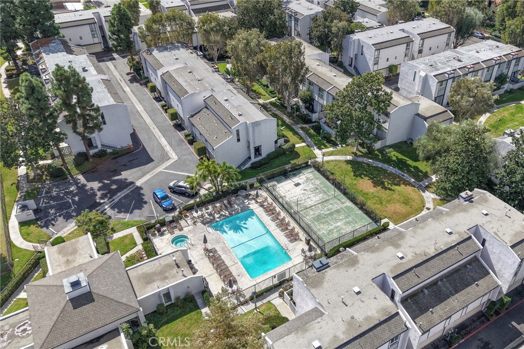 2100 West Palmyra Avenue 8 Property Photo 37