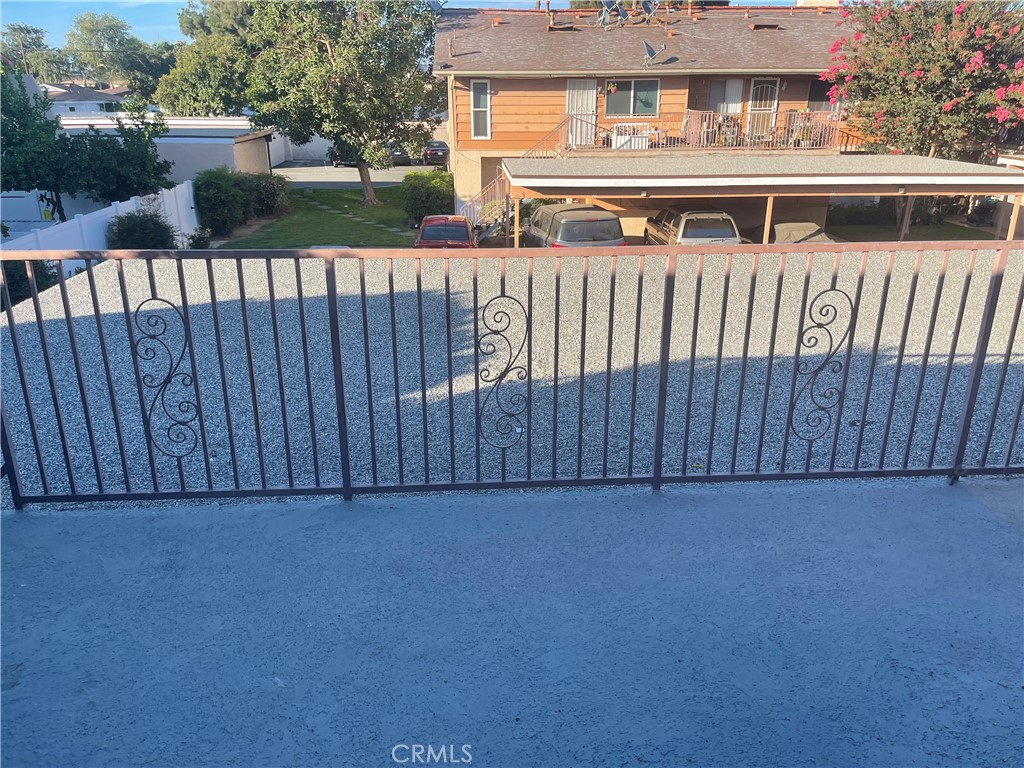 1192 Mitchell 7 Property Photo 9