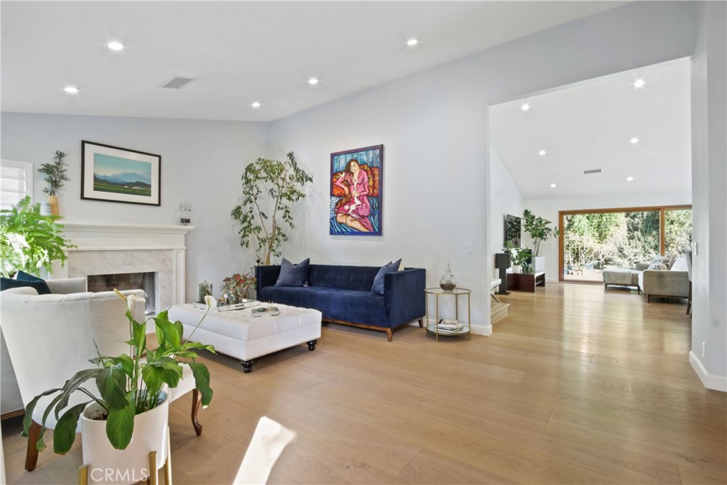 1457 Meads Property Photo 4