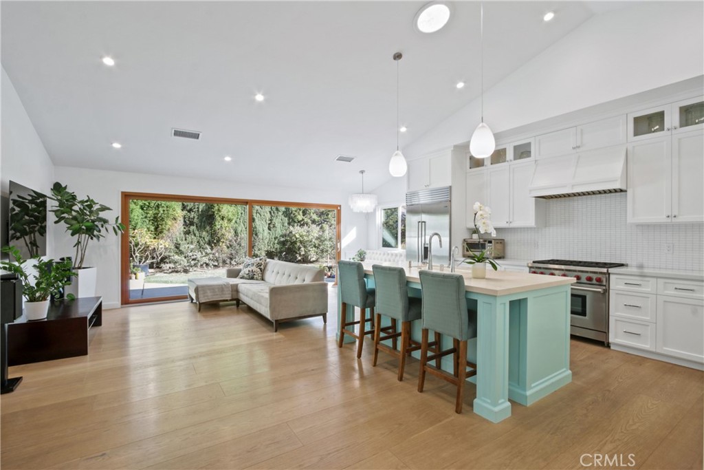 1457 Meads Property Photo 14