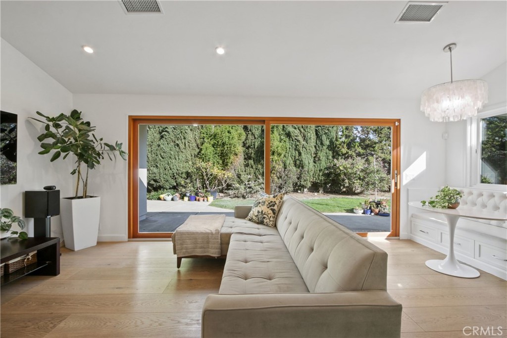 1457 Meads Property Photo 18