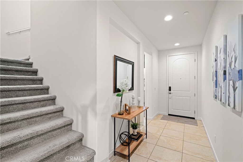 3811 Snapdragon Way Property Photo 4