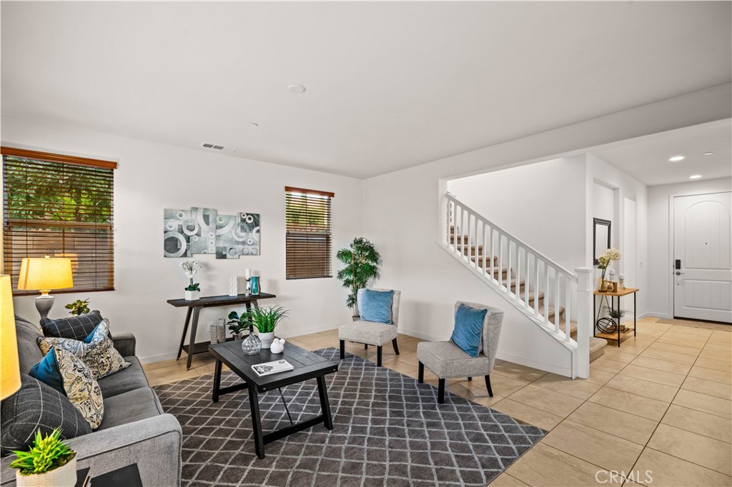 3811 Snapdragon Way Property Photo 6