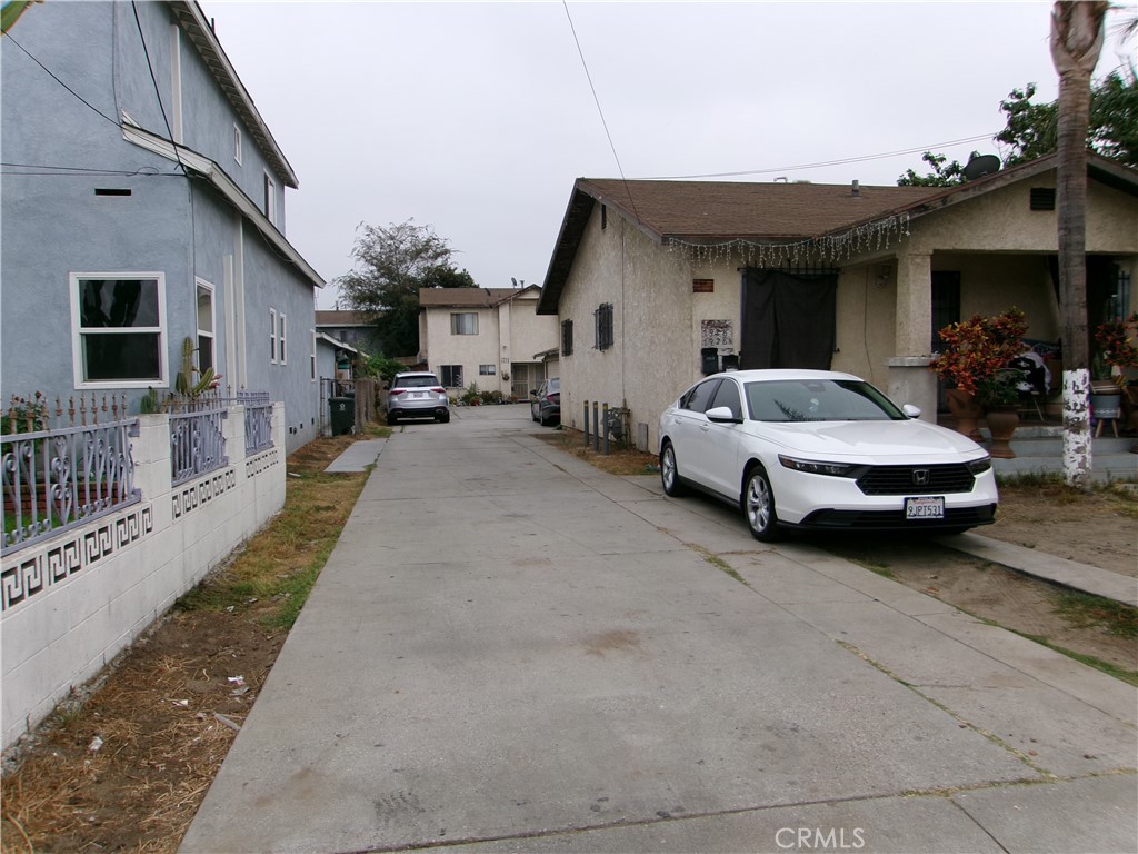 7926 Wilcox Property Photo 3