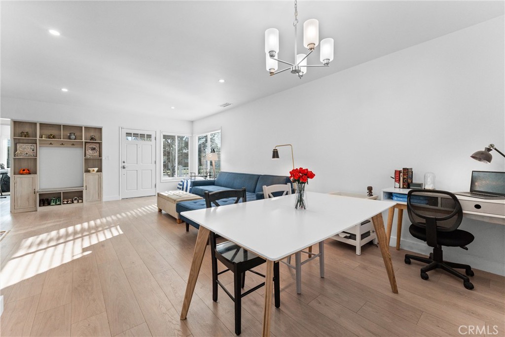 601 W Southgate Avenue Property Photo 10