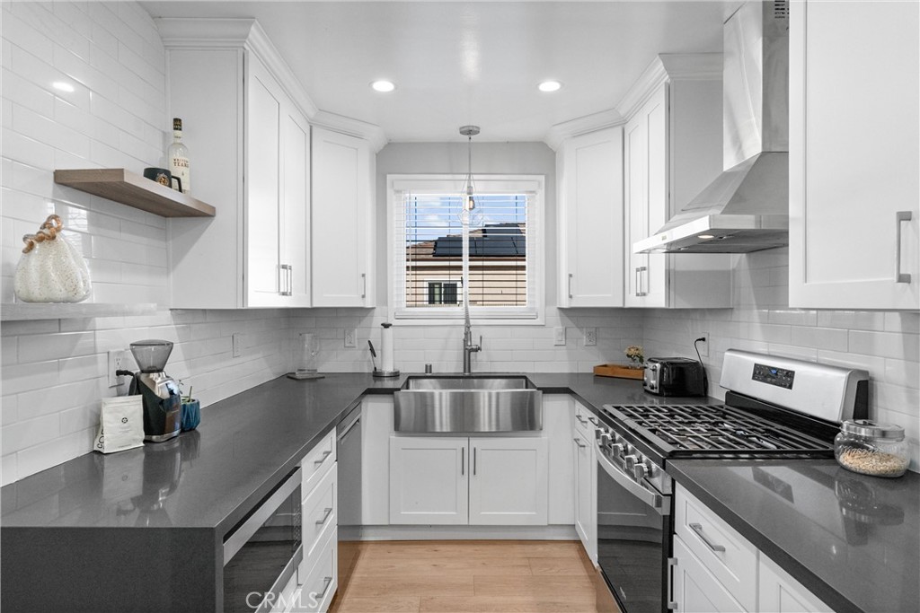 601 W Southgate Avenue Property Photo 14