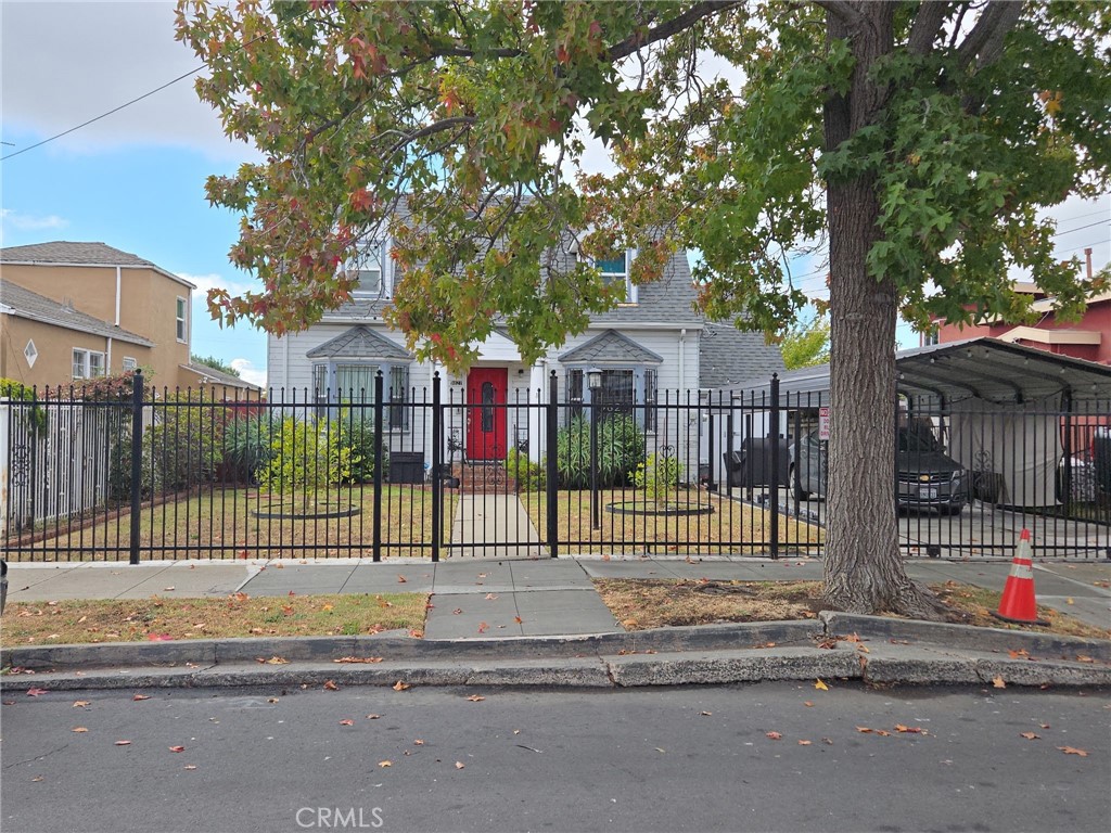 9821 Sunnyside Property Photo 1