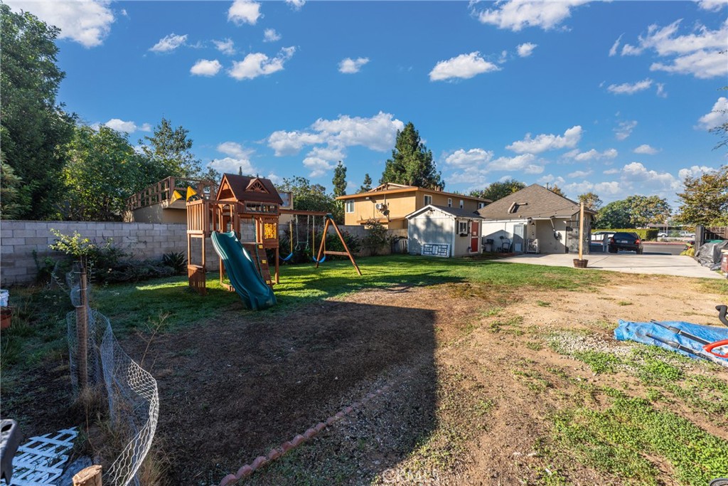 633 S Glassell Street Property Photo 12