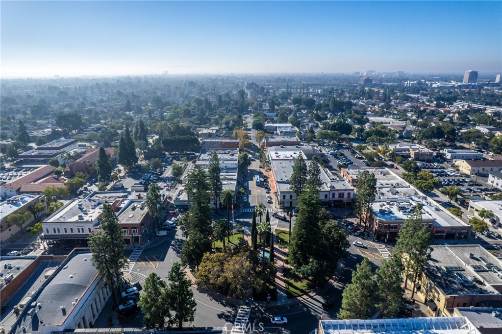 633 S Glassell Street Property Photo 16