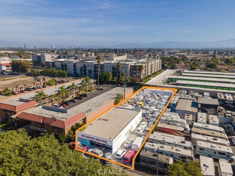 1421 N Harbor Boulevard Property Photo 1