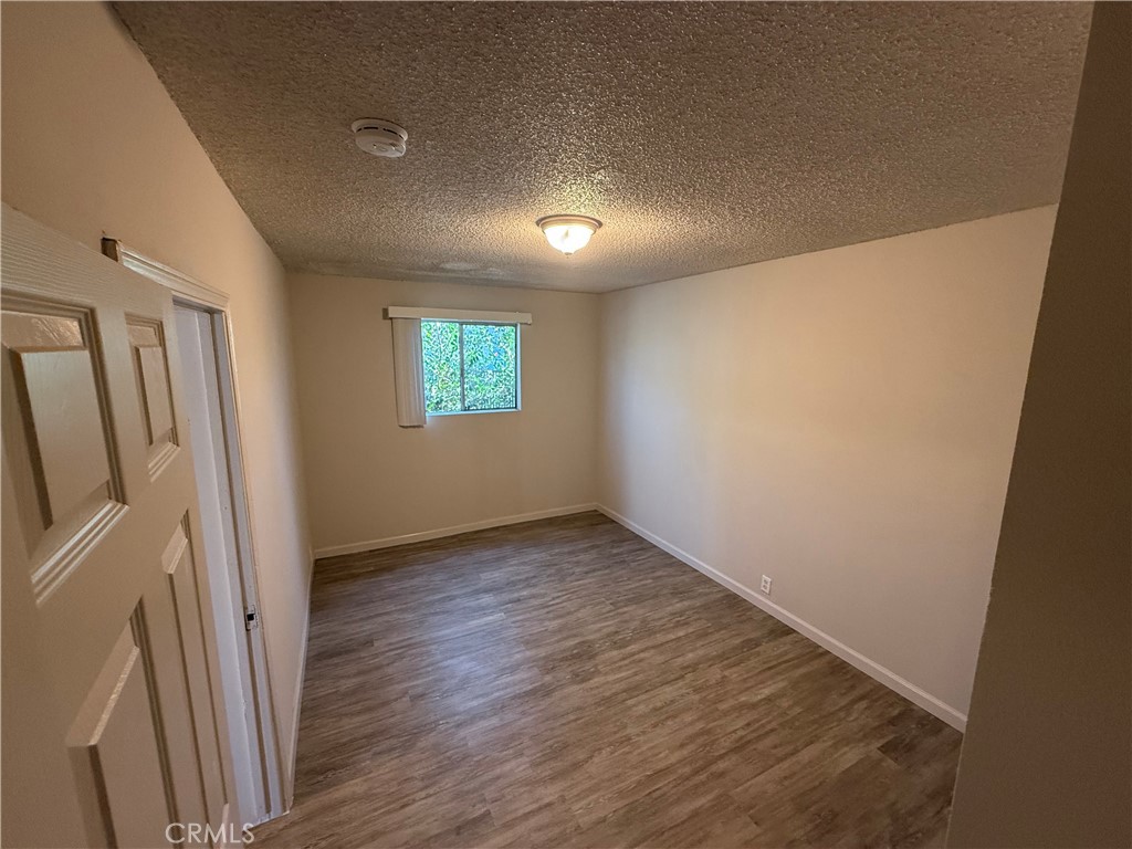 13000 Paramount Property Photo 9