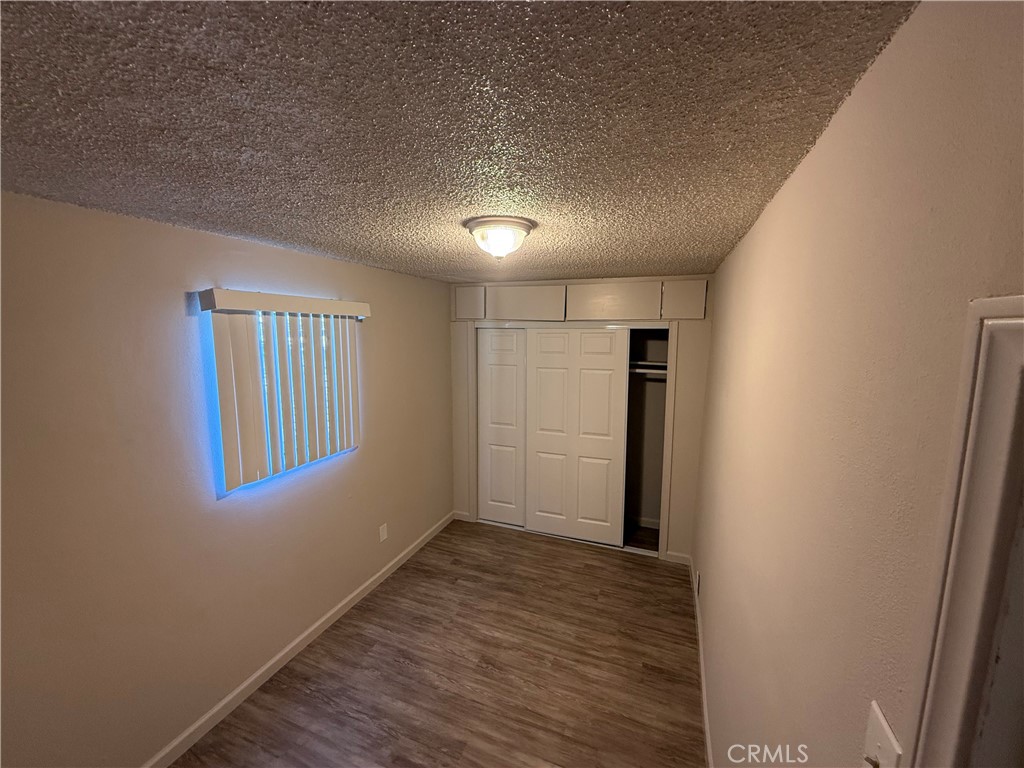 13000 Paramount Property Photo 10