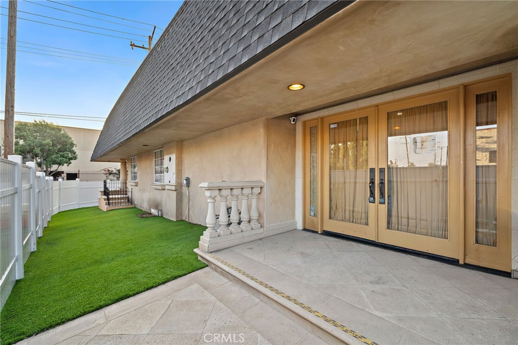 23201 Orange Property Photo 9