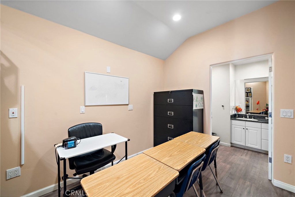 23201 Orange Property Photo 32