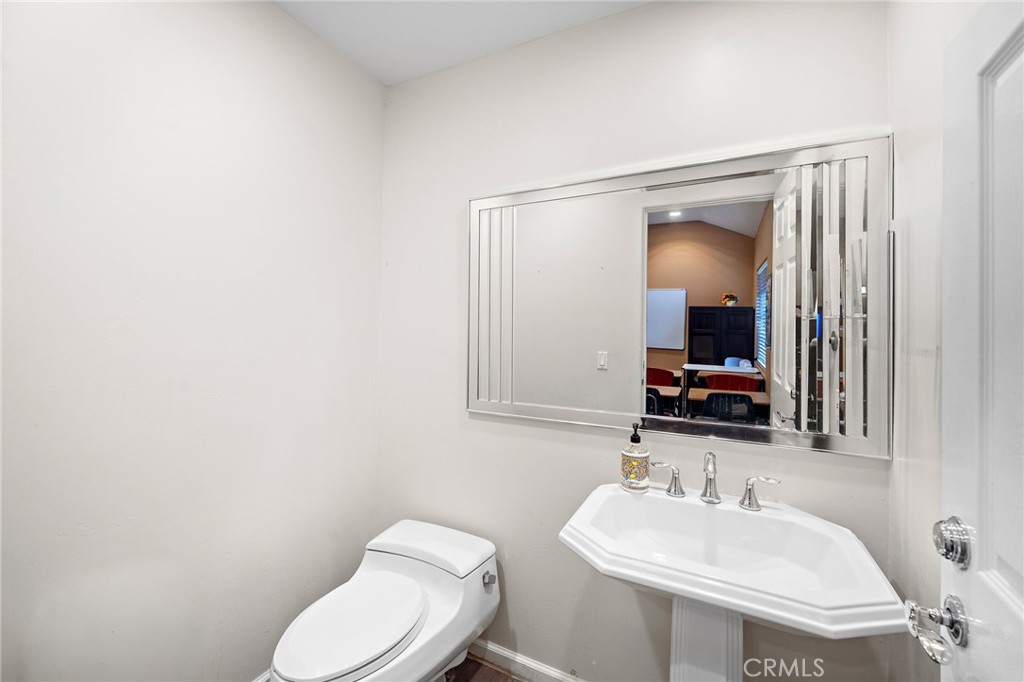 23201 Orange Property Photo 35