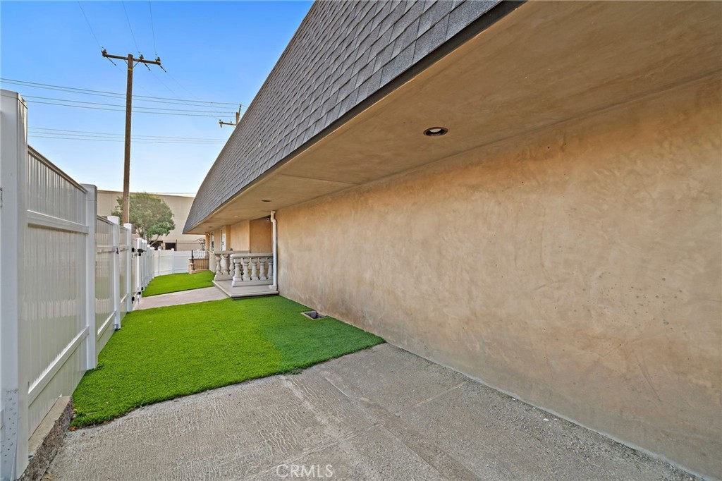 23201 Orange Property Photo 37