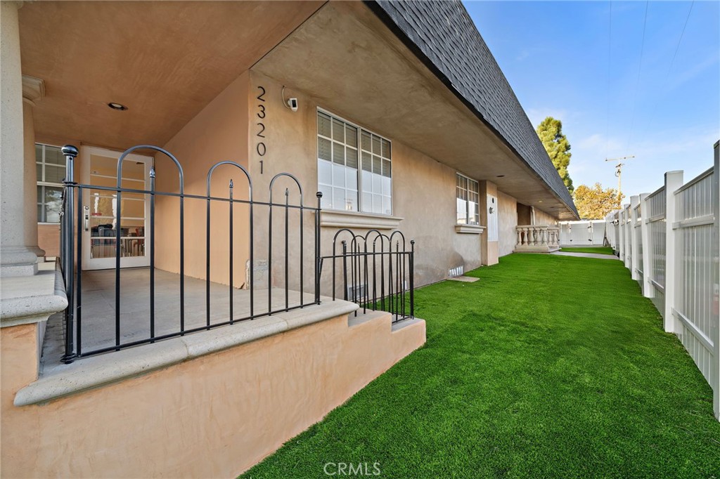 23201 Orange Property Photo 40