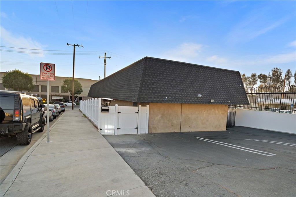 23201 Orange Property Photo 45