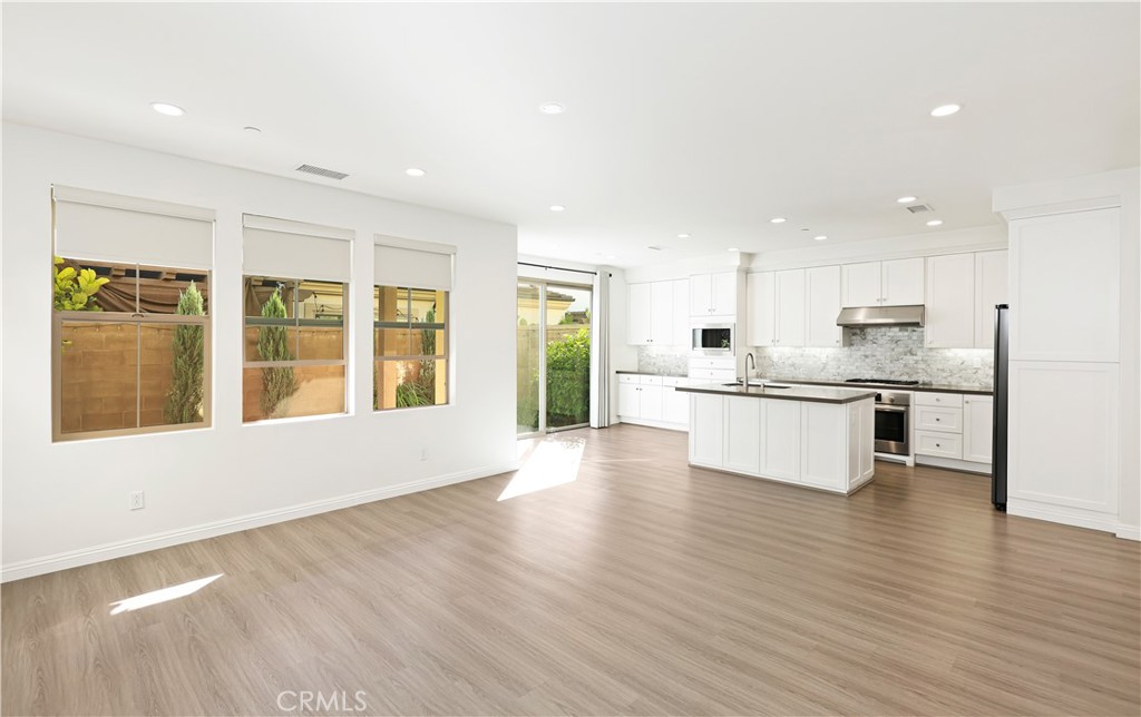128 Full Sun Property Photo 5